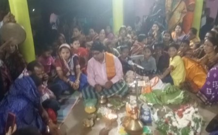 ।। ଟିଟିଲାଗଡ ,୨୩ ତମ ଶୀତଳଷଷ୍ଠୀ ଉତ୍ସବ ଧୁମଧାମରେ ସମ୍ପନ୍ନ - ଦେବଦମ୍ପତିଙ୍କ ମନ୍ଦିରକୁ ପ୍ରତ୍ୟାବର୍ତ୍ତନ ।।