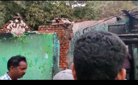 ।। କୁଲାବିର ଗ୍ରାମରେ ଶ୍ରୀ ସୁରେନ୍ଦ୍ର ଖିଲଙ୍କ ଘର ସର୍ଟସର୍କିଟ ଯୋଗୁ ନିଆଁରେ  ଧ୍ୱଂସ ।।