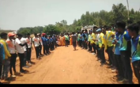 ।। ମାଠପଡ଼ା କ୍ରିକେଟ୍ ଟୁର୍ଣ୍ଣାମେଣ୍ଟ ମ୍ୟାଚ୍ ଉଦ୍ଘାଟିତ ।।