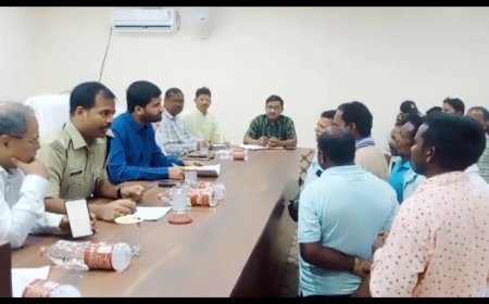 ।। ବୈପାରିଗୁଡ଼ା ବ୍ଲକରେ ଜିଲ୍ଲାପାଳଙ୍କ ମିଳିତ ଅଭିଯୋଗ ଶୁଣାଣି ଶିବିର ଅନୁଷ୍ଠିତ ।।