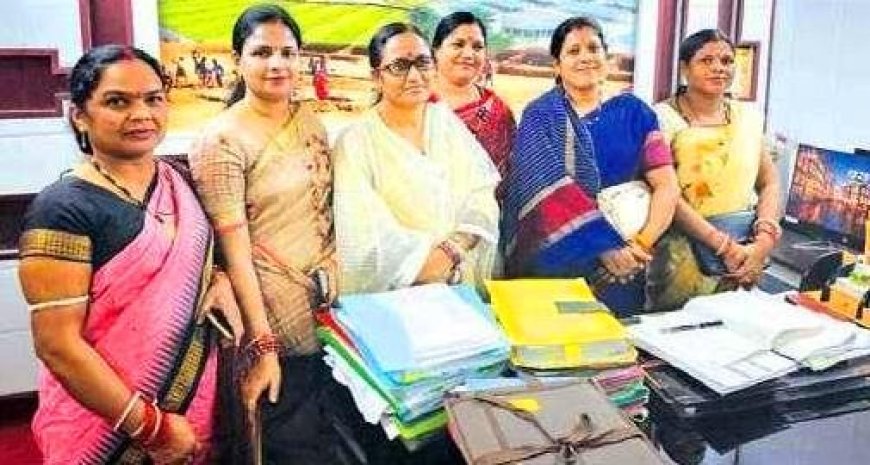 ବିଭିନ୍ନ ସମସ୍ୟା ନେଇ 5 ଗୋଟି ବ୍ଲକର ଅଧକ୍ଷ୍ୟା ମିଶି ମନ୍ତ୍ରୀ ଓ ଜ଼ିଲ୍ଲାପାଳଙ୍କୁ ଭେଟିଲେ