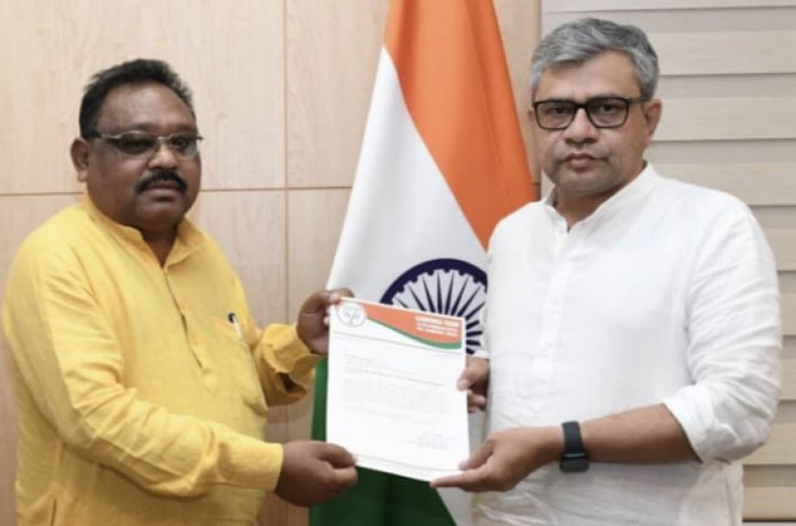 ମୋବାଇଲ ଟାୱାର ତୁରନ୍ତ ନିର୍ମାଣ ପାଇଁ କେନ୍ଦ୍ରମନ୍ତ୍ରୀ ଙ୍କୁ ସାକ୍ଷାତ କରି ପୂର୍ବତନ ବିଧାୟକଙ୍କ ଅନୁରୋଧ