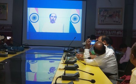 କର୍ମଜୀବୀ ସାମ୍ବାଦିକ ସ୍ୱାସ୍ଥ୍ୟ ବୀମା ଯୋଜନାର ୱେବ ପୋର୍ଟାଲ ଲୋକାର୍ପଣ କଲେ ମାନ୍ୟବର ମୁଖ୍ୟମନ୍ତ୍ରୀ