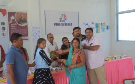 ।। ଖରିଆର ରୋଡରେ ୟୁବା କି ଦାହାଡ଼ କାର୍ଯ୍ୟକ୍ରମ ଅନୁଷ୍ଠିତ l।