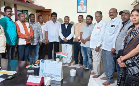 ।। ପଟ୍ଟାଙ୍ଗି ବିଧାୟକ ପିତମ ପାଢ଼ୀ ଙ୍କ ସେମିଳିଗୁଡା ସ୍ଥିତ ବାସଭବନ କାର୍ଯ୍ୟାଳୟ ରେ ଏକ ଶୋକ ସଭା ଅନୁଷ୍ଟିତ  ।।