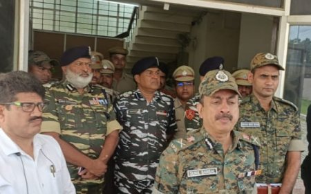 ।। ନୂଆପଡା ଜ଼ିଲ୍ଲା ସୁନାବେଡ଼ା ଅଭୟାରଣ୍ୟରେ ମାଓ ସ୍ଥିତ ସମୀକ୍ଷା କଲେ ପୋଲିସ ମହାନିର୍ଦ୍ଦେଶକ, ଦାତୁନାମା ସିଆରପିଏଫ୍ କ୍ୟାମ୍ପ ଉଦଘାଟିତ ।।