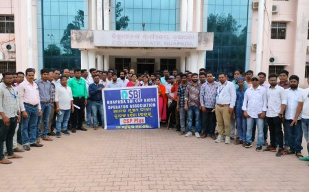 ।। ସିଏସପି ପ୍ଲସ ମାନ୍ୟତା ଦେବାକୁ ନେଇ ଜ଼ିଲ୍ଲାପାଳ ଅଫିସ ଘେରାଉ କଲା ସିଏସପି କର୍ମଚାରୀ ସଙ୍ଘ ।।