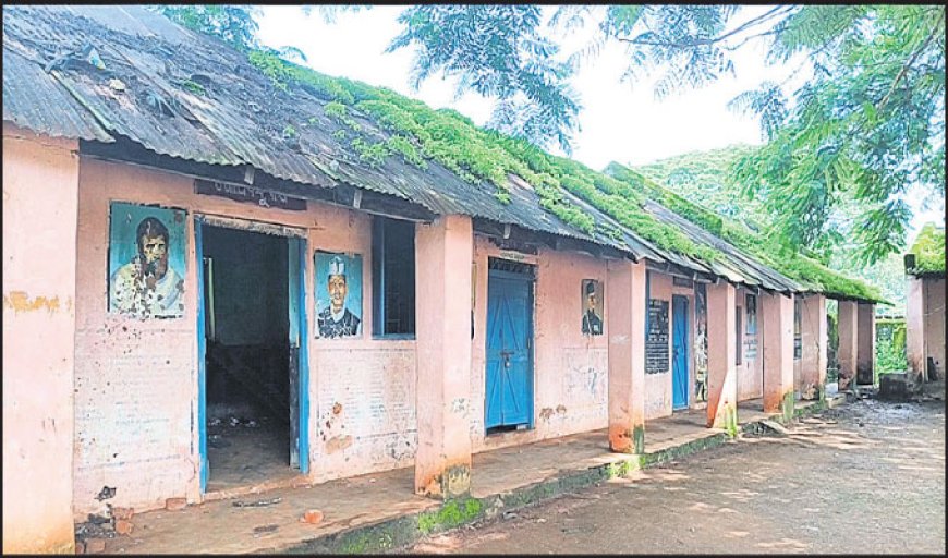 ।। ଅବ୍ୟବସ୍ଥା ଘେରରେ ସିମନବାଡ଼ି ସରକାରୀ ଉଚ୍ଚ ପ୍ରାଥମିକ ବିଦ୍ୟାଳୟ: ସମସ୍ତ ମୌଳିକ ସୁବିଧା ପାଇଁ ଦାବୀ ।।