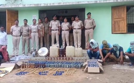 ବିପୁଲ ପରିମାଣରେ ଅପମିଶ୍ରିତ ନକଳି ମଦ ଜବତ, ୬ ଜଣ ଗିରଫ,