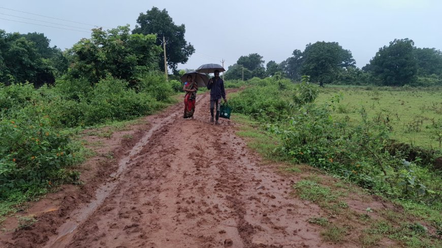 ।। କମଲେଇ ରାସ୍ତା ପାଲଟିଛି ମରଣା ଯନ୍ତା, ଗ୍ରାମବାସୀ ହନ୍ତସନ୍ତ ।।