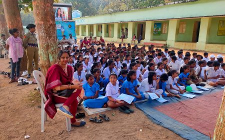 ।। ସାଇବର ସୁରକ୍ଷା ରଥ କୁ ସ୍ୱାଗତ ଏବଂ ସଚେତନତା କାର୍ଯ୍ୟକ୍ରମ। ନୟାଗଡ ଜିଲ୍ଲା ଶରଣ କୂଳ ରେ ଦେଖିବାକୁ ମିଳିଥିଲା ।।