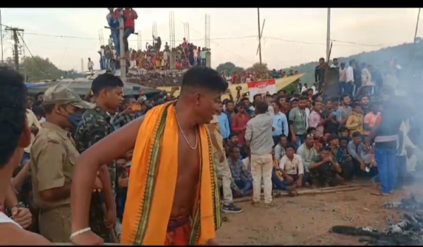 ।। ଥୁଆ ମୂଳ ରାମପୁରରେ ମାଁ ମାଣିକେଶ୍ବରୀ ଓ ଭୈରବଙ୍କ କାଳିସୀ ଲାଗି ପରେ କଣ୍ଟା ଦୋଳିରେ ଝୁଲିଲେ ।।