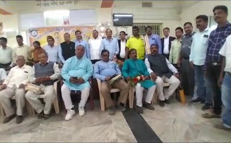 ।। ମୁନିଗୁଡା ଶୌଣ୍ଢିକ ସମାଜ ଭବନ ଠାରେ ନିଖିଲ ଉତ୍କଳ ଦକ୍ଷିଣାଞ୍ଚଳ ଶୌଣ୍ଢିକ ସମାଜ.ରାଜ୍ଯ ସ୍ତରୀୟ ବୈଠକ ଅନୁଷ୍ଠିତ ।।