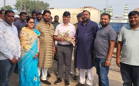 ।। ସମ୍ବଲପୁର ଡିଭିଜନର ଡି.ଆର.ଏମ, ଖରିଆର ରୋଡ ଏବଂ ନୂଆପଡା ଷ୍ଟେସନ ଗସ୍ତ ।।