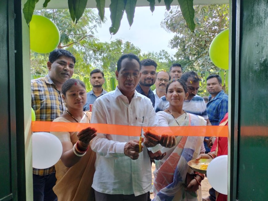 ବହୁମୁଖୀ ଗୋଷ୍ଠୀ ଗ୍ରୃହ ମାନ୍ୟବର ମନ୍ତ୍ରୀ ଜଗର୍ନାଥ ସାରକା କଲେ ଉଦ୍ ଘାଟନ