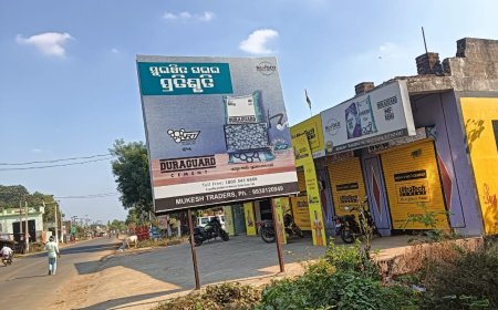 ନକଲି  ଡକ୍ଟର କେ ଭକୁଆ ରୋଗୀ,, ବିନା ଲାଇସନ୍ ରେ ମାତି ଛନ୍ତି ବଙ୍ଗାଳୀ ଡକ୍ଟର,,