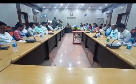 ।। ଅଭାବୀ ବର୍ଷା ଯୋଗୁଁ ଚାଷ ଜମିକୁ ପାଣି ପହଞ୍ଚିପାରୂନାହିଁ ଚାଷି ମାନେ ଜନଶୁଣାଣୀ ଶିବିରକୁ ଆସି ଜିଲ୍ଲା ପାଳଙ୍କୁ ଅଭିଯୋଗ ।।