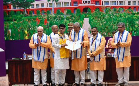 ।। ଗୋଲଡ ମେଡ଼ାଲିଷ୍ଟରେ ସମ୍ମlନିତ ହେଲେ ଅଭିଷେକ ପାଡୀ ।।