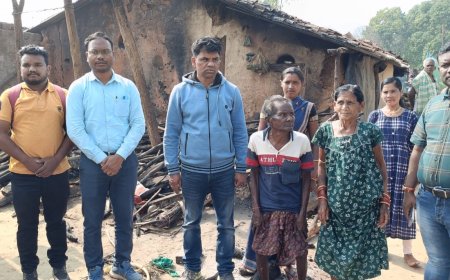 ।। ଘରପୋଡିରେ ବାସହରା ପରିବାର ପାଖରେ ପହଞ୍ଚିଲା ପ୍ରଶାସନ ।।