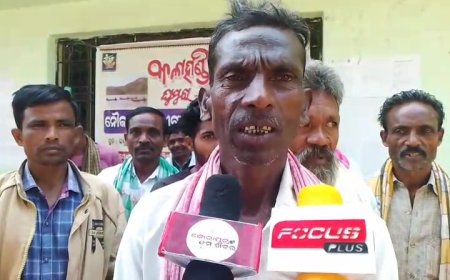 ମନରେଗା କାମରେ ଦୁର୍ନୀତି ଅଭିଯୋଗ ନେଇ ଗାଁ ସାଥୀଙ୍କୁ ପଦବୀରୁ ବହିଷ୍କାର କରିବା ପାଇଁ ବିଡ଼ିଓ ଙ୍କ ପାଖରେ ଦ୍ଵାରସ୍ଥ ହେଲେ ଗ୍ରାମ ବାସୀ