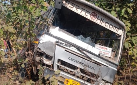 ।। ଜାତୀୟ ରାଜପଥରେ ପୁଣି ଅଘଟଣ, ସରକାରୀ ବସ ଓ ସ୍କୋର୍ପିଓ ମୁହାଁମୁହିଁ ଧକ୍କା ।।