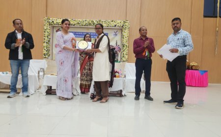 ।। ଜିଲ୍ଲା ସ୍ତରୀୟ ଜାତୀୟ ମତଦାତା ଦିବସ ପାଳିତ ସମ୍ମାନିତ ହେଲେ ଯୁବ ଭୋଟର ।।