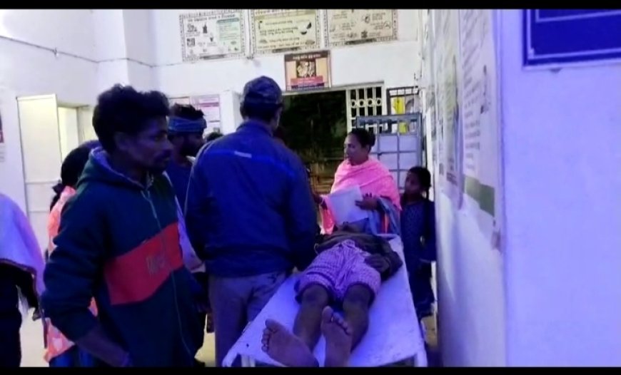 ବାଞ୍ଜୀ କୁଷୁମ ଛକ ନିକଟରେ ପିକପ୍ ଭେନ୍ ସହ ଏକ ଟ୍ରକ ମୁହାଁମୁହିଁ ଧକ୍କା ପିକପ୍ ଭେନ୍ ଡ୍ରାଇଭର ଗୁରୁତର