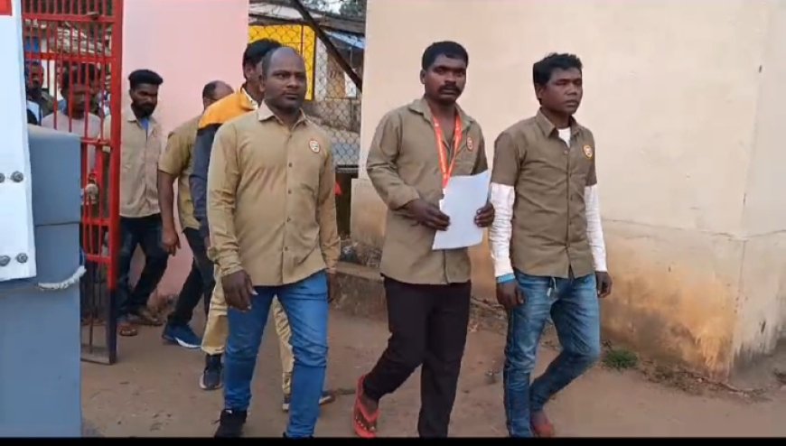 ।। ଡ଼୍ରାଇଭର ଙ୍କୁ ଆକ୍ରମଣ କାରିଙ୍କ ବିରୁଦ୍ଧରେ ଡ଼୍ରାଇଭର ମହାସଂଘ ତରଫରୁ କାଶୀପୁର ପୋଲିସ ଥାନାରେ ଅଭିଯୋଗ ।।