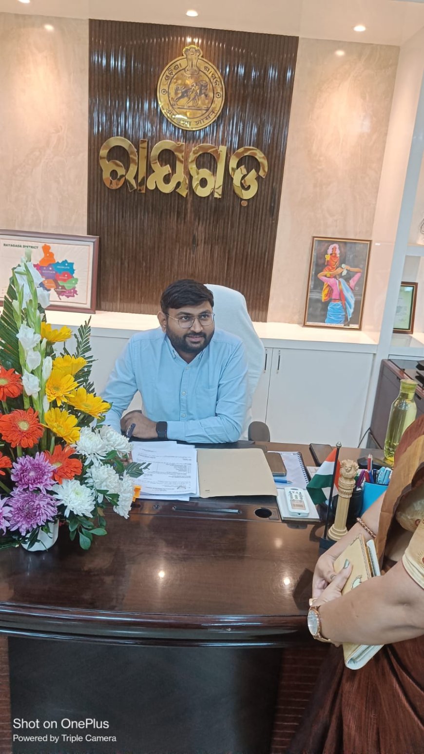 ।। ନୂତନ ଜିଲ୍ଲାପାଳ ଭାବେ ମନୋଜ ସତ୍ୟବାନ ମହାଜନଙ୍କ ଯୋଗଦାନ ।।