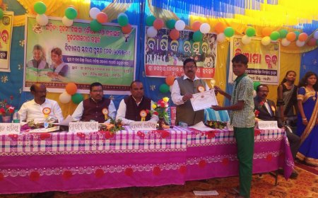 ।। ୪୨ ତମ  ବାର୍ଷିକ ଉତ୍ସବ ପାଳନ, କୁରସୁଡ ଉଚ୍ଚ ବିଦ୍ୟାଳୟ ରେ ।।