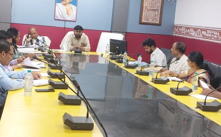 ।। ଜିଲ୍ଲାର ନିର୍ବାଚନ ମଣ୍ଡଳୀ ଭୋଟ ଦାନ କେନ୍ଦ୍ରର ନାମ ଓ ସ୍ଥାନ ପରିବର୍ତ୍ତନ ସମ୍ବନ୍ଧରେ ରାଜନୈତିକ ଦଳ ସହିତ ଜିଲ୍ଲାପାଳଙ୍କ ବୈଠକ ।।