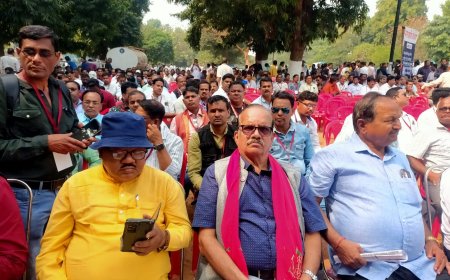 ।। ଲୋୟର ପି.ଏମ୍.ଜିରେ ଉତ୍କଳ ସାମ୍ବାଦିକ ସଂଘର ବିକ୍ଷୋଭ ପ୍ରଦର୍ଶନ, ଯୋଗ ଦେଲେ ଦୁଇହଜାରରୁ ଉର୍ଦ୍ଧ୍ୱ ସାମ୍ବାଦିକ ।।