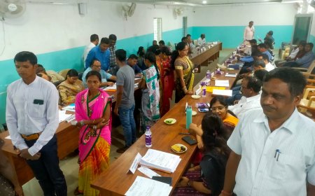 ।। ରାମନାଗୁଡା  ବ୍ଲକ ସଦର ମହକୁମା ଠାରେ ଜିଲ୍ଲାପାଳଙ୍କ ଯୁଗ୍ମ ଅଭିଯୋଗ ଶୁଣାଣି ଅନୁଷ୍ଠିତ ।।