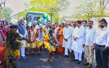 ।। କନ୍ଧମାଳ ଜିଲ୍ଲାରେ ଗଡ଼ିଲା ଲଷ୍ମୀ ବସ୍‌ : ଭର୍ଚୁଆଲ ମାଧ୍ୟମରେ ଉଦ୍‌ଘାଟନ କଲେ ମୁଖ୍ୟମନ୍ତ୍ରୀ ।।