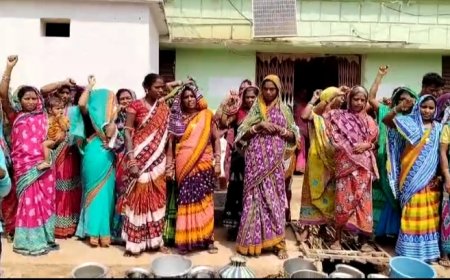 ।। ଆଗୁଳ ଗ୍ରାମର ହରିଜନ ସାହି ବାସିନ୍ଦା ପାଣି ପାଇଁ ଡହକ ବିକଳ ପାଣି ସମସ୍ୟାର ସମାଧାନ ଶ୍ରିଘ୍ର ନକରାଗଲେ  ଭୋଟ ବର୍ଜନ ପାଇଁ ଚେତାବନୀ ।।