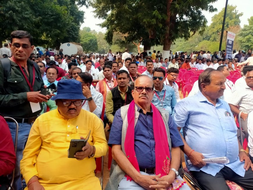 ।। ଲୋୟର ପି.ଏମ୍.ଜିରେ ଉତ୍କଳ ସାମ୍ବାଦିକ ସଂଘର ବିକ୍ଷୋଭ ପ୍ରଦର୍ଶନ, ଯୋଗ ଦେଲେ ଦୁଇହଜାରରୁ ଉର୍ଦ୍ଧ୍ୱ ସାମ୍ବାଦିକ ।।