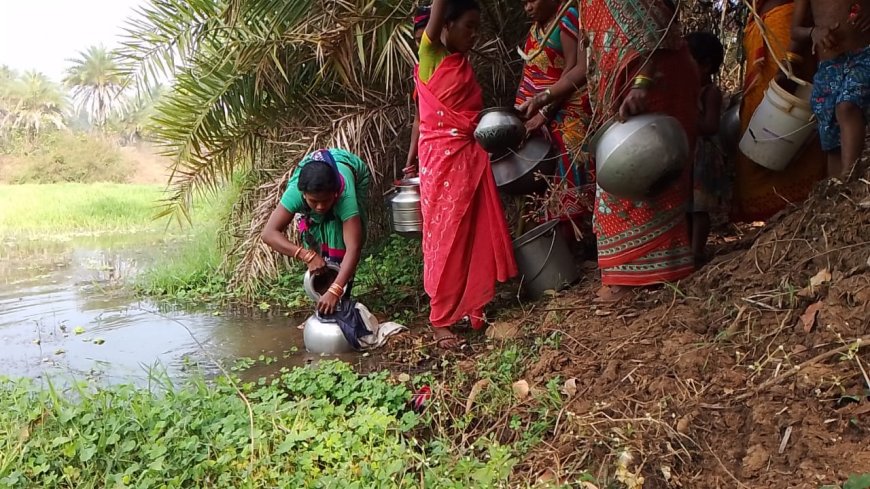 ।। ଯନ୍ତ୍ରୀ ଠିକାଦାର ଭାଙ୍ଗି ନେଇଗଲେ ପମ୍ପ ହାଉସ, ଚୁଆପାଣିକୁ ଭରସା କଲେ ଚେରଙ୍ଗପାଇ ଗ୍ରାମବାସୀ ।।