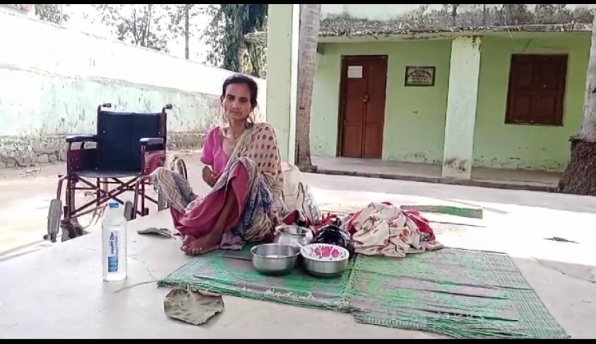 ।। ଆବାସ ଓ ବିଜୁ ପକ୍କା ଘର କାହା ପାଇଁ ,,ଘର ଖଣ୍ଡିଏ ନ ମିଳିବାର ଧାରଣାରେ ବସିଲେ ୩ ଅସହାୟ ଏ ହେଉଛି ରାଜ୍ୟ ସରକାରଙ୍କ ମାଙ୍କୁ ସମ୍ମାନ ଦୃଶ୍ୟ ।।