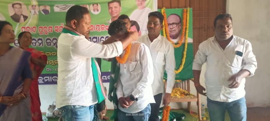 ।। ଝାଡୁ କୁ ଛାଡି ଶଙ୍ଖ ଧରିଲେ ।।