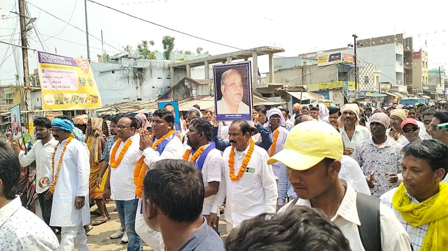 ।। ବହୁଜନ୍ ସମାଜବାଦୀ ପାର୍ଟି ନେତା ତଥା ଆଦିବାସୀ ନେତା ଜିତୁ ଜାକାଶିକା ଜେଲ ରୁ ମୁକୁଳି ବିଷମ କଟକ ସହରରେ ବିରାଟ ଶୋଭାଯାତ୍ରା l।