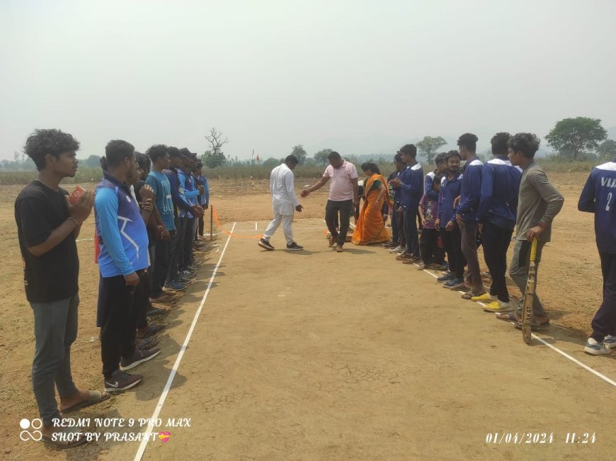 ।। ନେତାଜୀ ଯୁବକ ସଂଘ କୁରୁମପେଟା ତରଫରୁ କ୍ରିକେଟ ଟୁର୍ନାମେଣ୍ଟ ଉଦ୍ଘାଟିତ ।।
