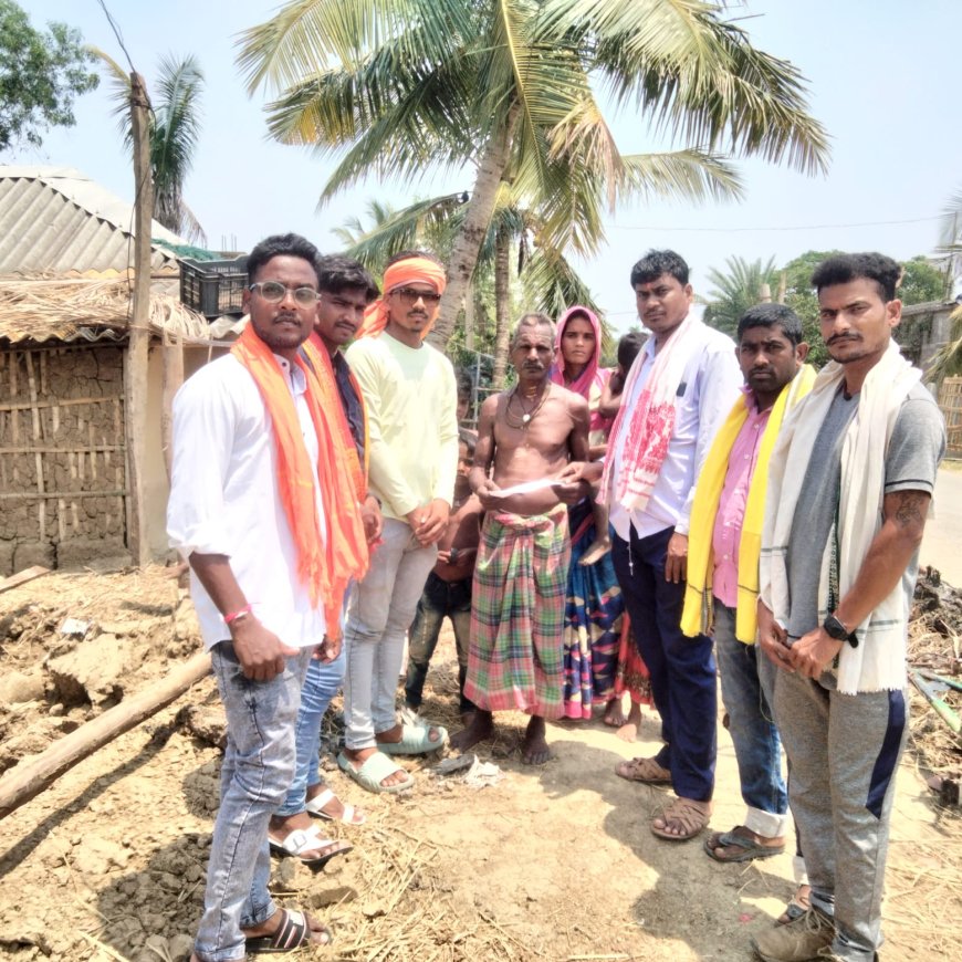 ଅଗ୍ନି ବିପର୍ଯ୍ୟୟକୁ କୁ ସହାୟତା ର ହାତ ବଢ଼ାଇଲା ରାଷ୍ଟ୍ରୀୟ ବଜରଙ୍ଗ ଦଳ ରାଜନଗର ପ୍ରଖଣ୍ଡ