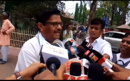 ।। କଂଗ୍ରେସ ପ୍ରାର୍ଥୀମାନେ ବିରାଟ ପଟୁଆରରେ ଆସି ପ୍ରାର୍ଥୀପତ୍ର ଦାଖଲ କଲେ ।।