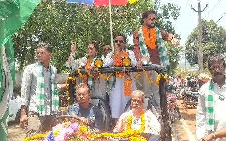 ।। ନନ୍ଦପୁର ହାଟରେ ବିଜେଡ଼ି ପ୍ରଚାର କଲେ ଦଳୀୟ କର୍ମୀ;ଅଭିନେତା ଓ ଅଭିନେତ୍ରୀ ।।