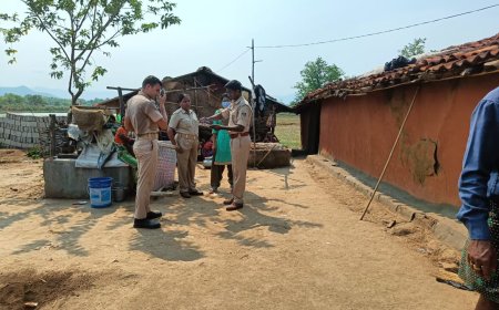 ସ୍ବାମୀ ଯାଇଥିଲେ ଦାଦନ, ସ୍ତ୍ରୀ ଦୁଷ୍କର୍ମ ର ଶିକାର, ଅଭିଯୋଗ କଲେ ଲୋକେ ଲଜ୍ୟା ରେ ଝିଅ ପରେ ବାପା ଆତ୍ମହତ୍ୟା