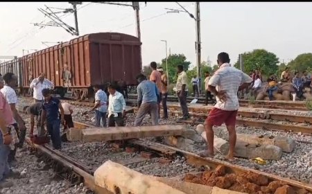 ।। କଣ୍ଟାବାଞ୍ଜି ରେଲୱେ ଷ୍ଟେସନ ରେ ଏକ ମାଲ ଗାଡି ର ୪ଟି ବୋଗୀ ଲାଇନ ଚ୍ୟୁତ:ରେଲ ଚଳାଚଳ ବାଧା ପ୍ରାପ୍ତ  ।।