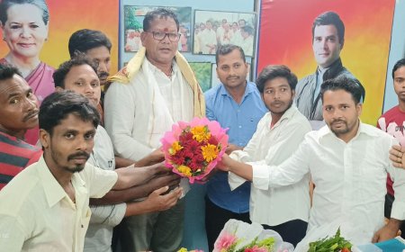 ।।  କଂଗ୍ରେସ୍ .ବିଧାୟକ  କାଡ୍ରାକା ଆପାଲାସ୍ବାମୀ ଙ୍କୁ ଭେଟିବା ପାଇଁ ଗଲେ ଅ ସହାୟତା ଭୂମି ହିନ ଲୋକେ ।।