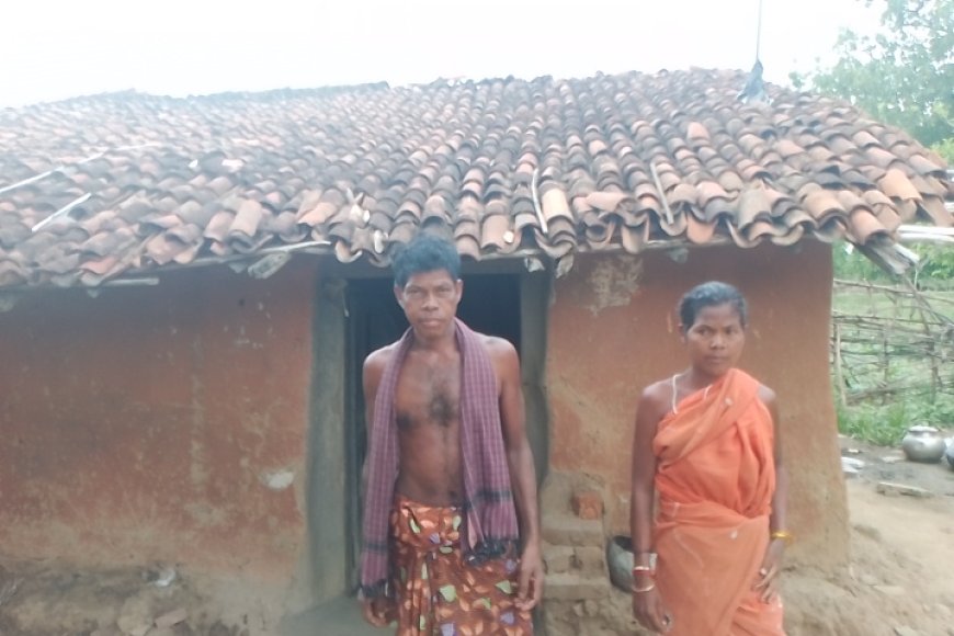 ।। ଭଙ୍ଗା ମାଟି ଖପର ଘରେ ବିତୁଛି ଚାରି ଜୀବନ ଆବାସ ଯୋଜନା ସାତ ସପନ ।।