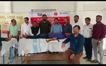 ଥୁଆ ମୂଲ ରାମପୁର ଠାରେ ସମ୍ବାଦ ଆମ ଓଡ଼ିଶା ପକ୍ଷରୁ ରକ୍ତଦାନ ଶିବିର