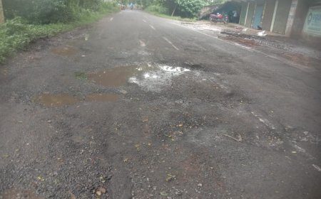 ।। ରାସ୍ତା ଉପରେ ଜଳାଶୟ ଭ୍ରମ, ସବୁ ଦେଖି ଅଦେଖା ପୂର୍ତ୍ତ ବିଭାଗ ।।